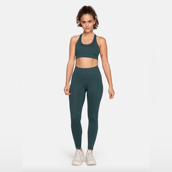 Outdoor Voices Core 3/4 Legging - Picture 2 of 6